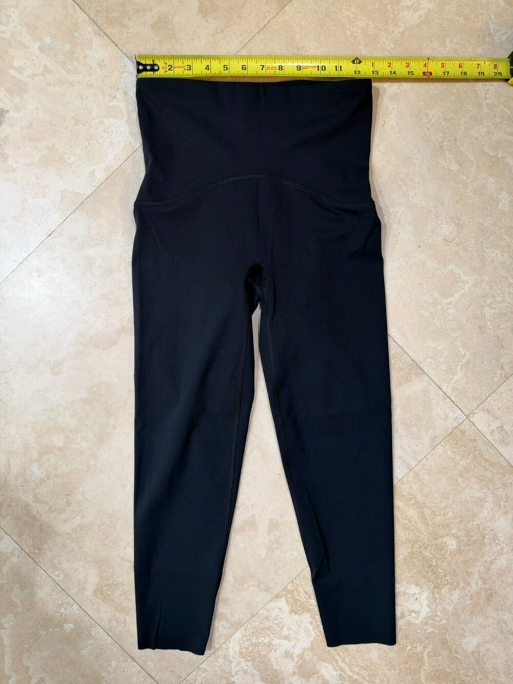 Spanxshape High-waisted Booty Boost Crop Workout Leggings Black Medium - Picture 7 of 10